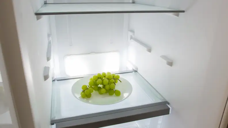 Interior of Whirlpool WRS315SDHW refrigerator