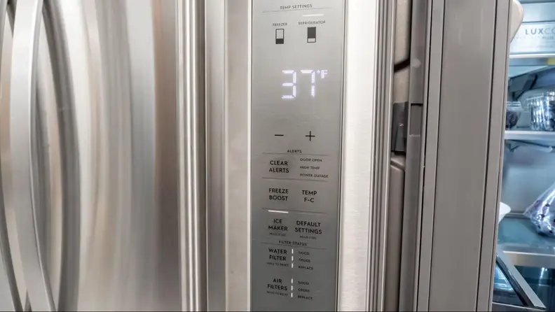 Control panel for the temperature and other features.