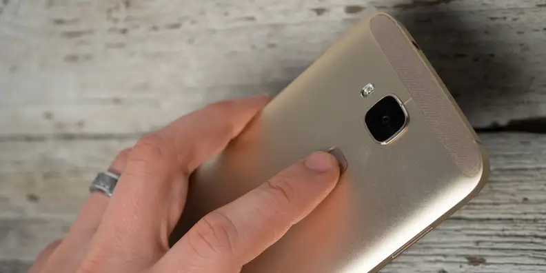 The fingerprint scanner on the Huawei GX8