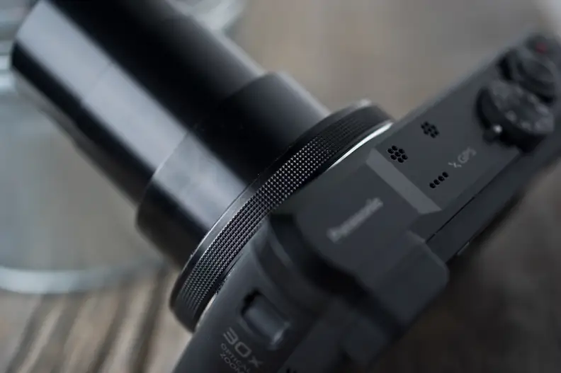 A picture of the Panasonic Lumix ZS40's control ring.