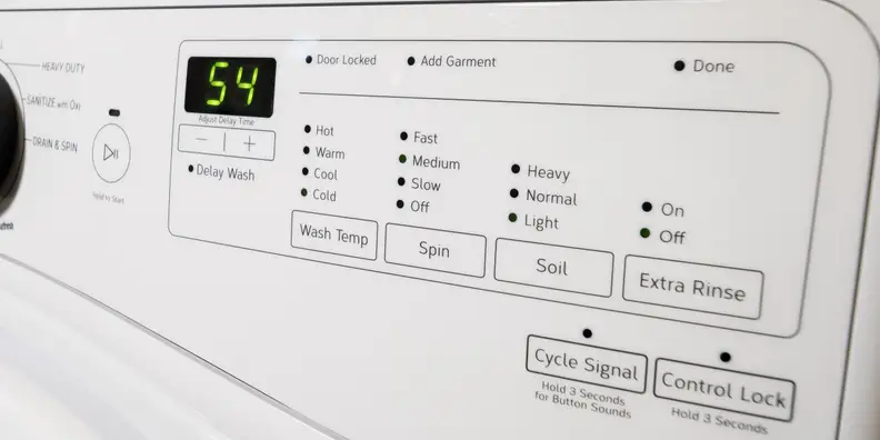 The console allows you to adjust the wash temperature, spin, and soil level. If you need an extra rinse, it's easy to select one.