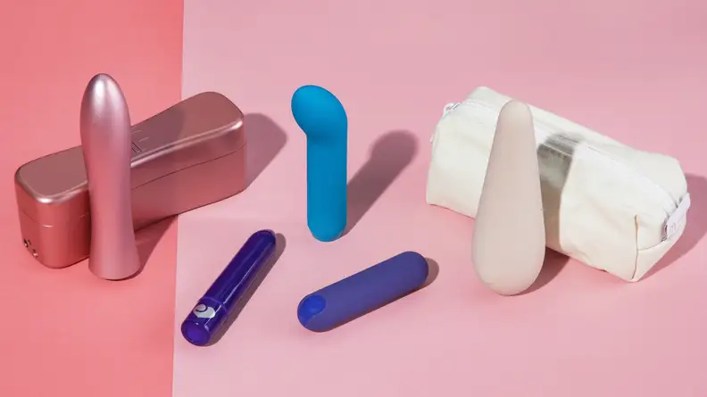 A collection of the best bullet vibrators including the PlusOne bullet vibrator​, the Maude Vibe, the Lovehoney Magic Bullet, the Femme Funn Bougie Bullet and the Je Joue G-Spot Bullet Vibrator for Intense Pleasure on a pink two-tone background.