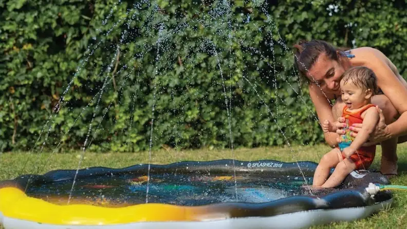 Kids splash pad
