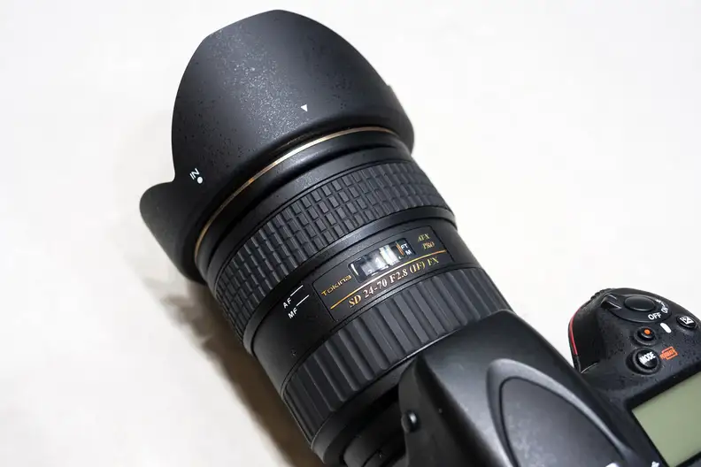 Tokina AT-X 24–70mm f/2.8 PRO – Distance Scale