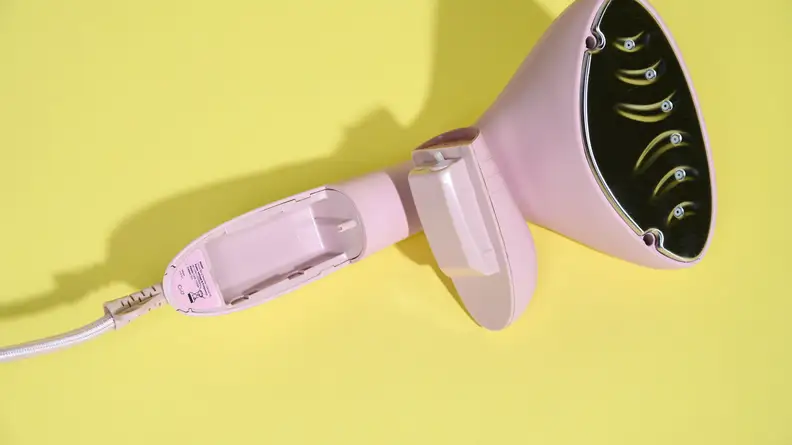 The Cirrus No.2 travel steamer has a small reservoir.