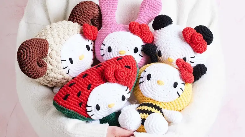 Stitch & Story's Hello Kitty collection is definitely worth buying—just look how cute they are!