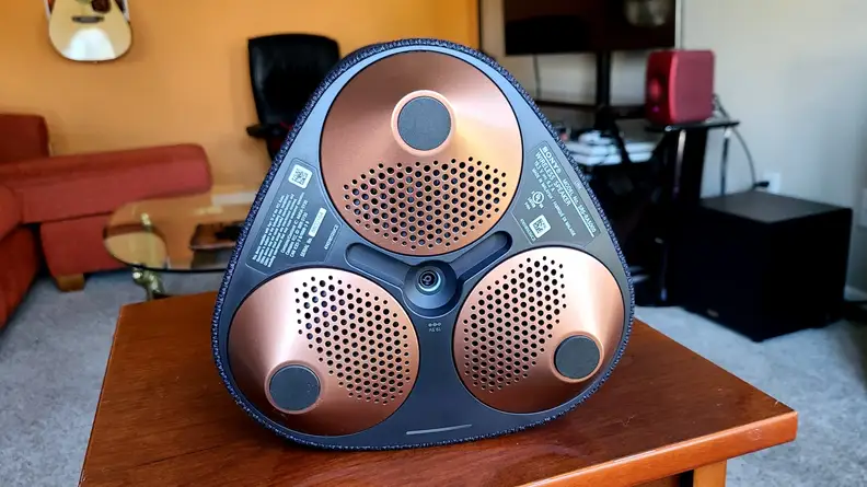 Sony SRS-RA5000 speaker shows its bottom trio of copper stands