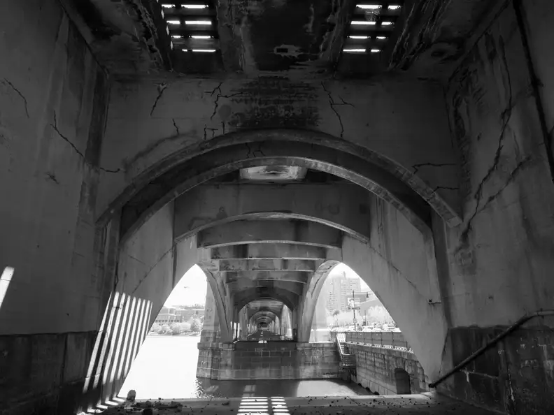 EXIF: 12mm, ISO 200, 1/60, f/5.6