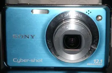 Sony Cyber-shot DSC-W220 Digital Camera First Impression Review