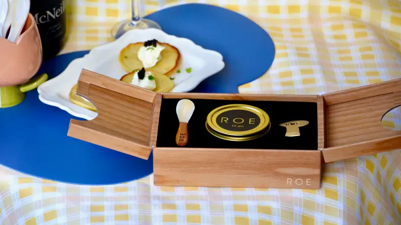 Roe caviar offers fast overnight shipping.