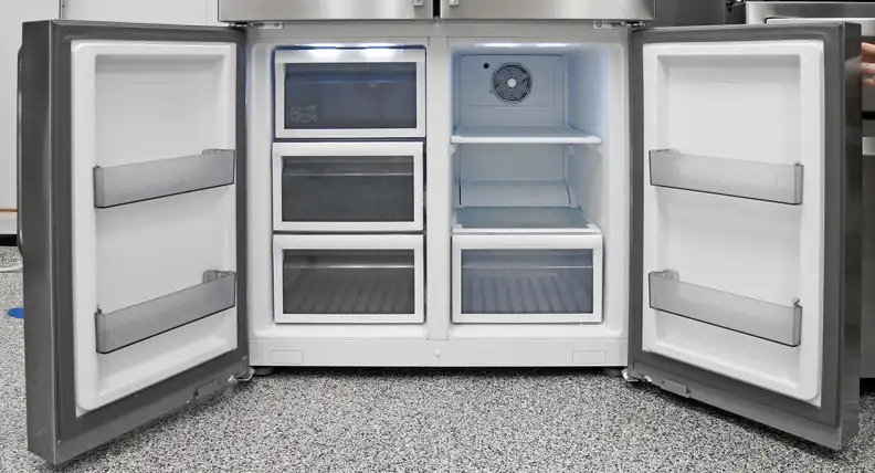 The Dacor DTF364SIWS's lower left compartment is always a freezer, but the right-hand side offers adjustable storage from -10°F up to 50°F.