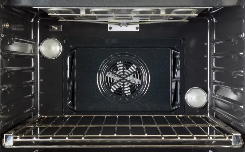 The Bosch HBL8451UC features true convection.