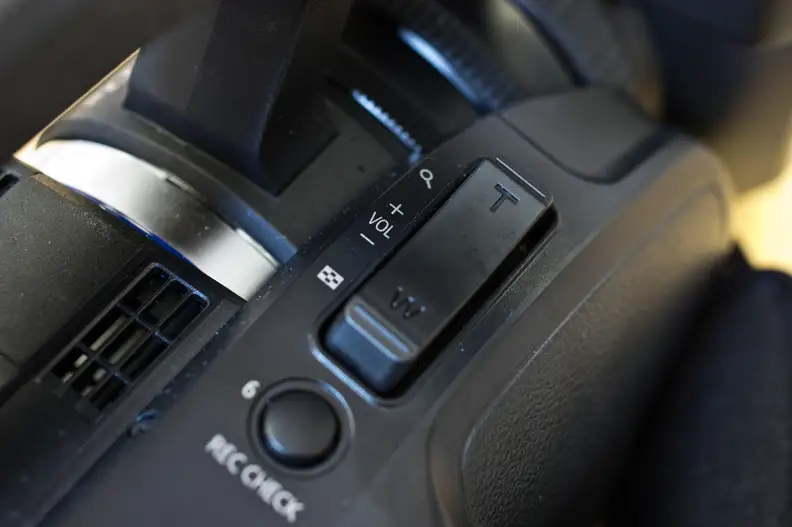 One of the main benefits of a fixed cinema lens is ultra-smooth zoom control thanks to this rocker switch.