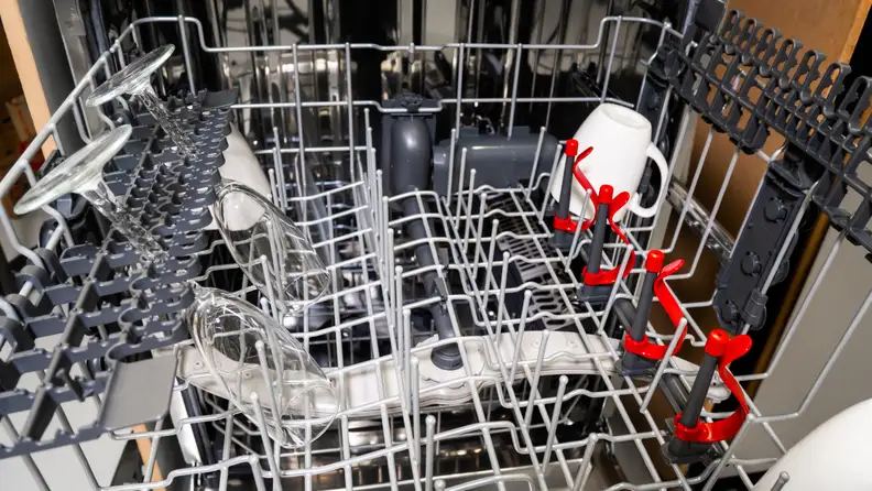 A shot of the top rack of the GE GDP645SYN0FS dishwasher. Here you can see the bottle jets along its right-hand edge.