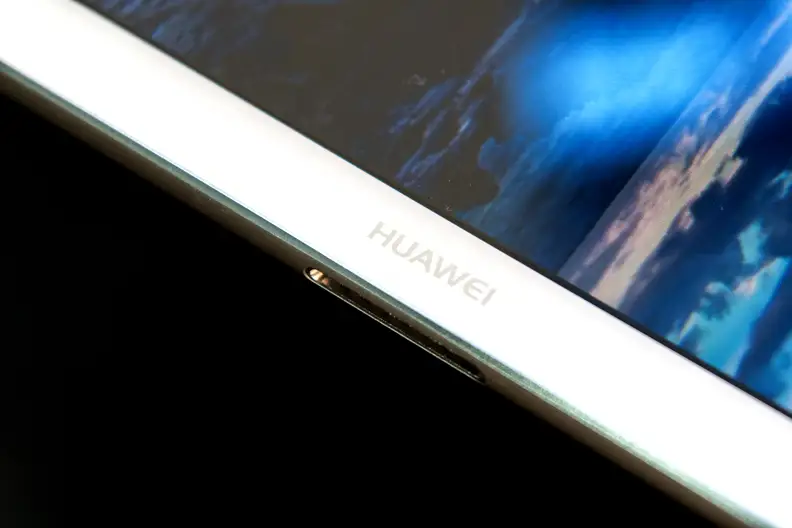Huawei Logo on MateBook