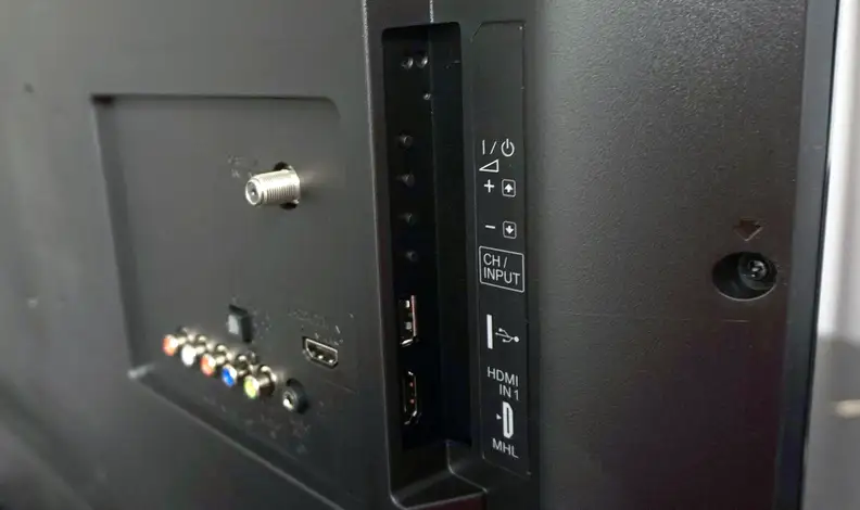 Sony KDL-32R330B ports