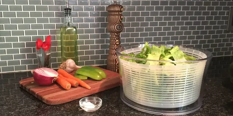 the salad spinner