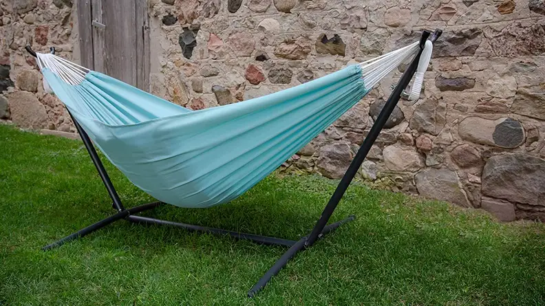 Freestanding hammock