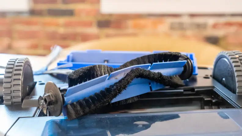 The brush roll of the Eufy G30
