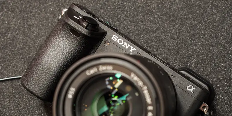 Sony A6500 Front