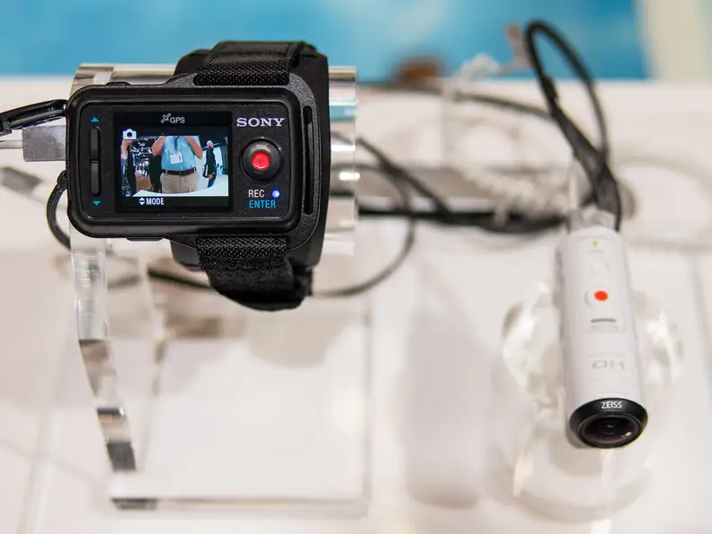 Does this camera make me look fat?