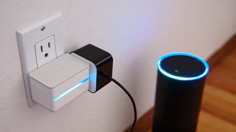 The iDevices Switch with an Amazon Echo plugged into it