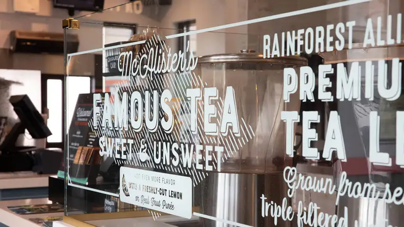 A dining roon in a fast-casual restaurant