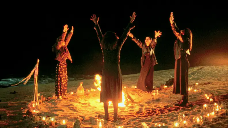 Teens worship an ancient nature deity called Manon in ‘The Craft.’