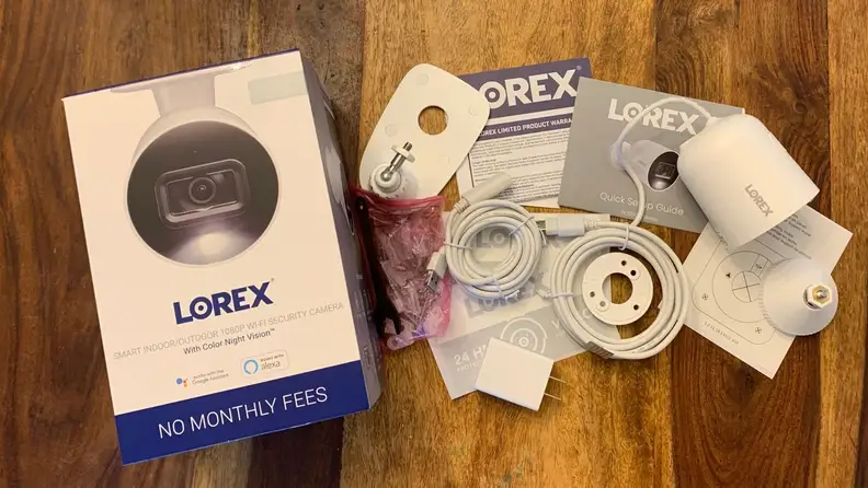 Lorex Indoor/Outdoor WiFi Security Camera unboxing