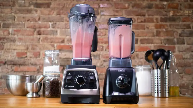 Eufy MiracleBlend beside Vitamix Pro Series 750