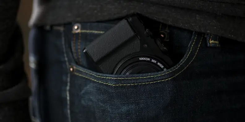 A photo of the Nikon Coolpix S9900.
