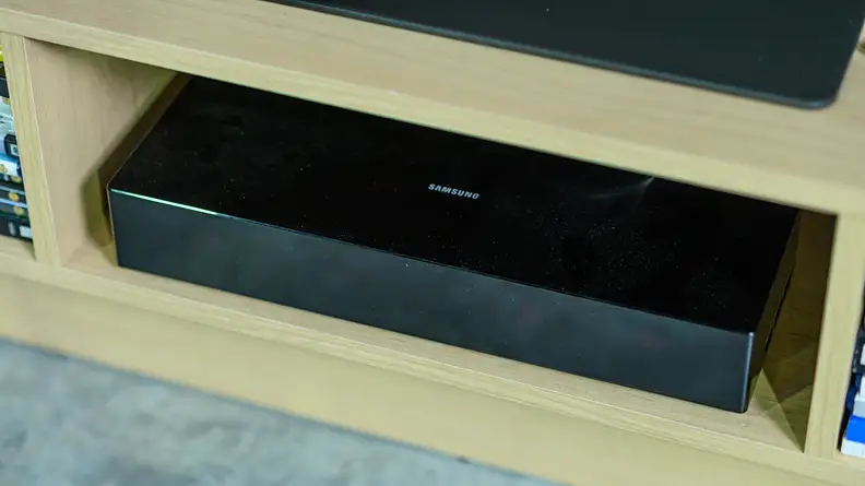 Samsung Q90R One Connect Box