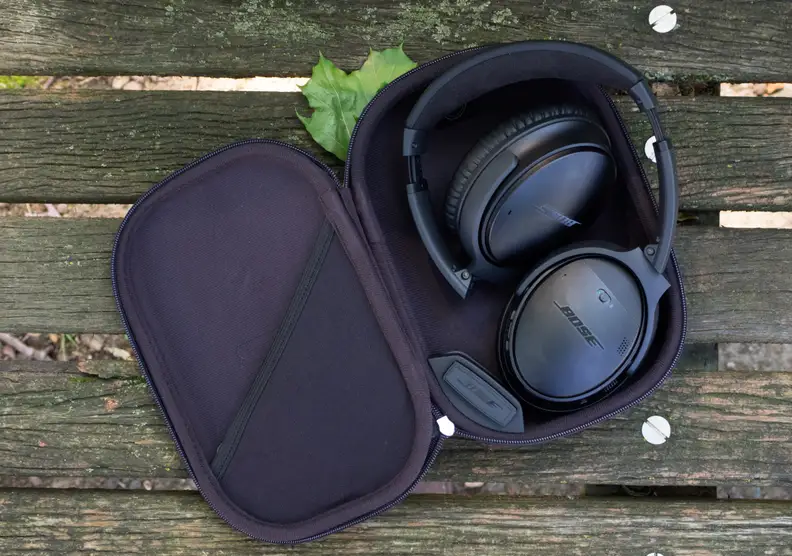 Bose QuietComfort 35 Inside Case