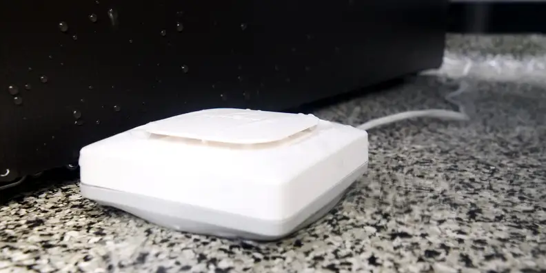 Honeywell leak detector