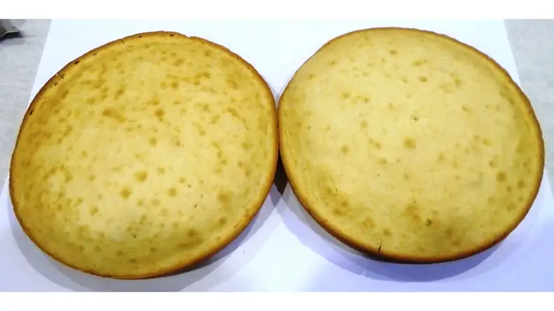 The top of our test cakes
