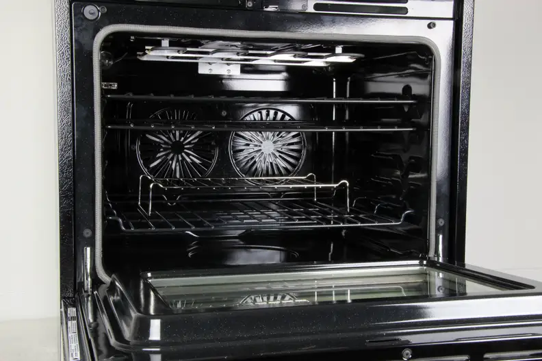 Open oven cavity