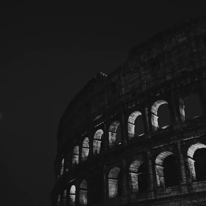 At full size you can see that this image still lacks the kind of resolution you'd expect with a DSLR, but it's better than most smartphones.