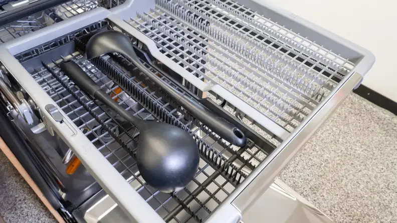 LG LDP6797ST dishwasher adjustable height third rack