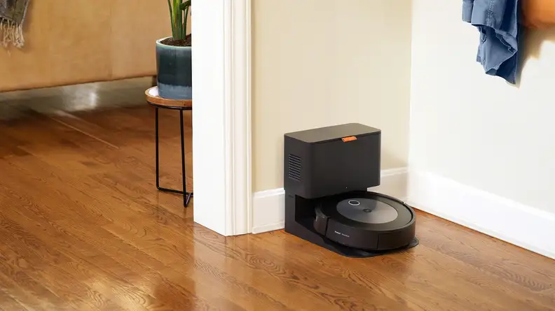 The iRobot j7+ in a hallway.