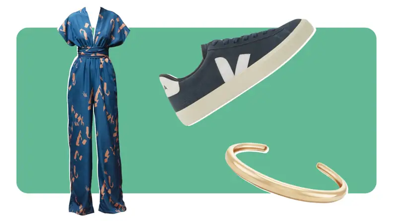 Blue jumpsuit, sneaker, bracelet.