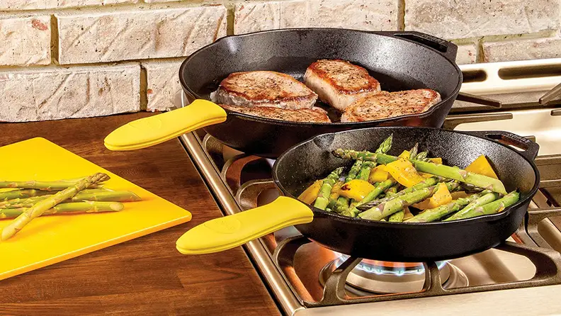 Best Gifts Under $50 - Lodge Cast Iron Pan