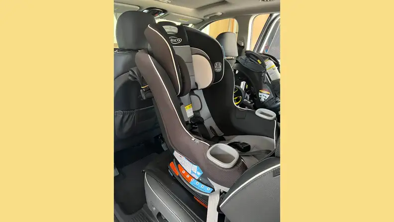 The Graco Extend2Fit 3-In-1 car seat inside a car.