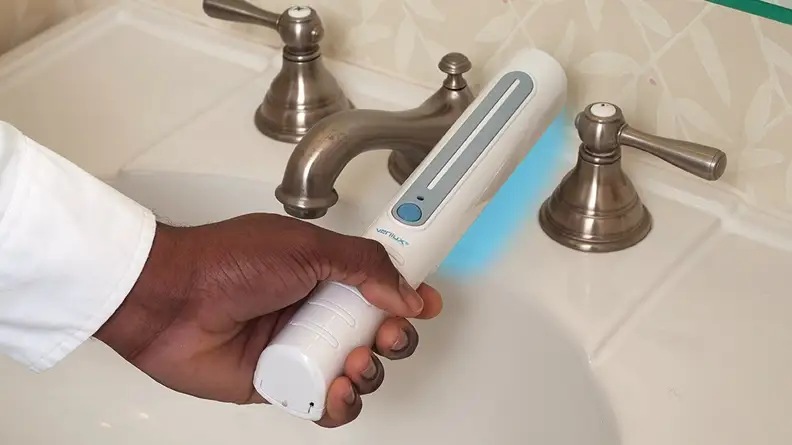 Verilux CleanWave Portable Sanitizing Travel Wand