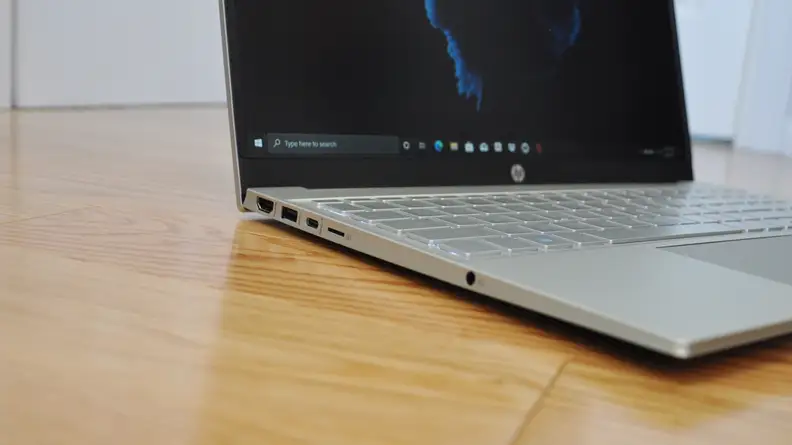 HP Pavilion 15