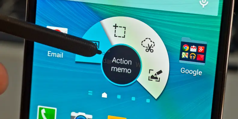 A photograph of the Samsung Galaxy Note 4's S-pen in action.