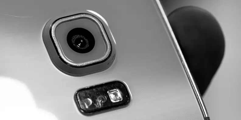 The Samsung S6 doesn't give you RAW, but it's got a killer combo of hardware and software that make it tough to beat.