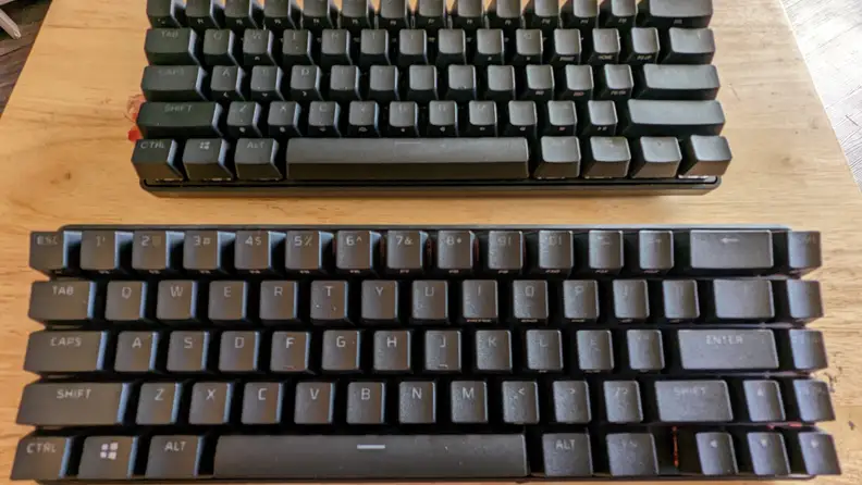 Size comparison of the Apex Pro Mini (top) and the Apex Pro keyboard (bottom).