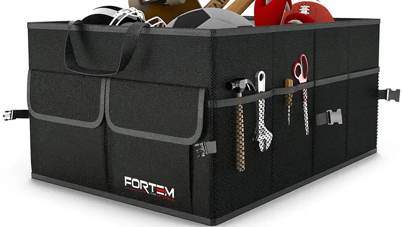 What parents should keep in the car - Tote