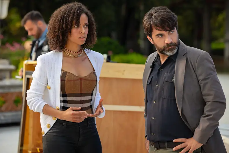 LIFT. (L to R) Gugu Mbatha-Raw as Abby and Stefano Stalkotos as Stefano in Lift. Cr. Stefano Cristiano Montesi/Netflix Â© 2023
