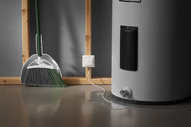Honeywell Lyric Wi-Fi Water Leak & Freeze Detector